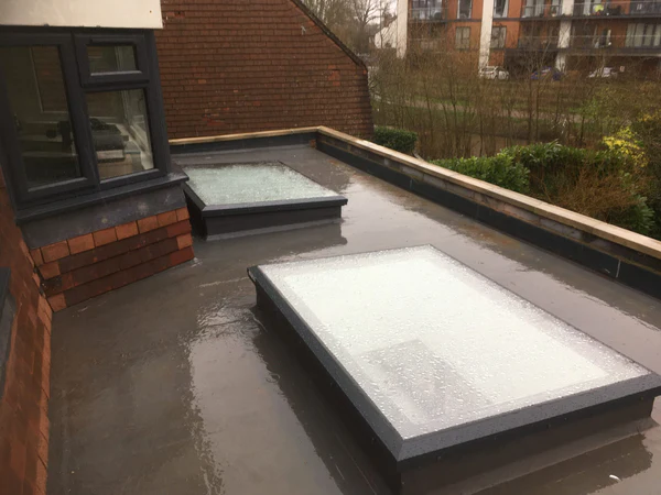 A Buyer’s Guide: What to Know Before You Buy Fixed Roof Windows in the UK